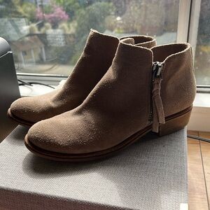 Dolce Vita Booties